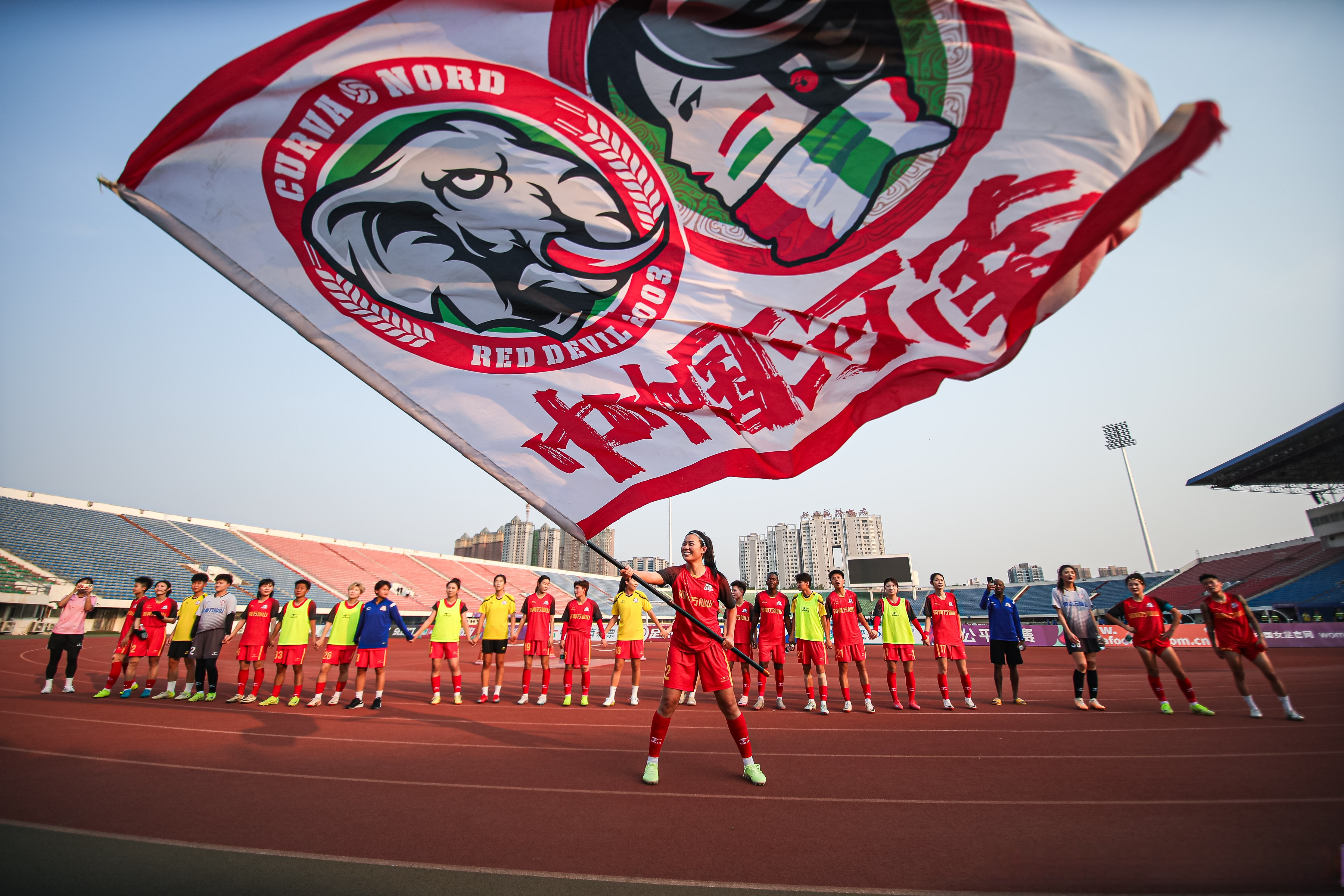 亚博app-今晚巴塞罗那远射贴柱：亚冠节点到来；压力陡增；资深球员宣示担当的简单介绍-亚博app